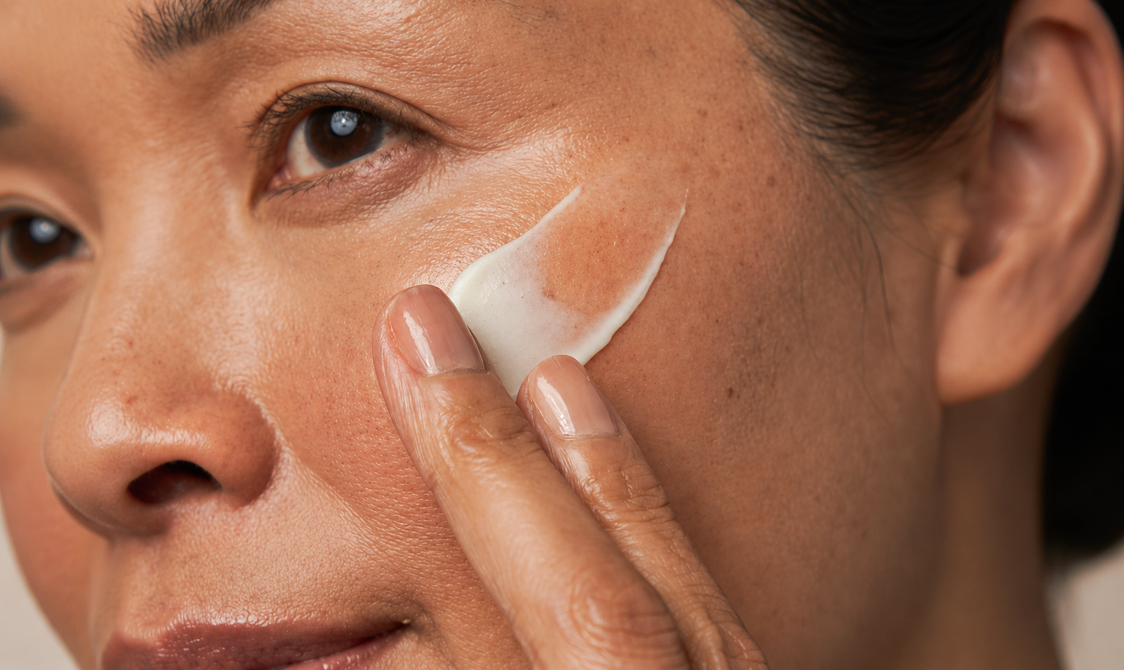 Có Nên Dùng Retinol Không? Mảnh Ghép Quan Trọng Của Routine Chống Lão Hóa