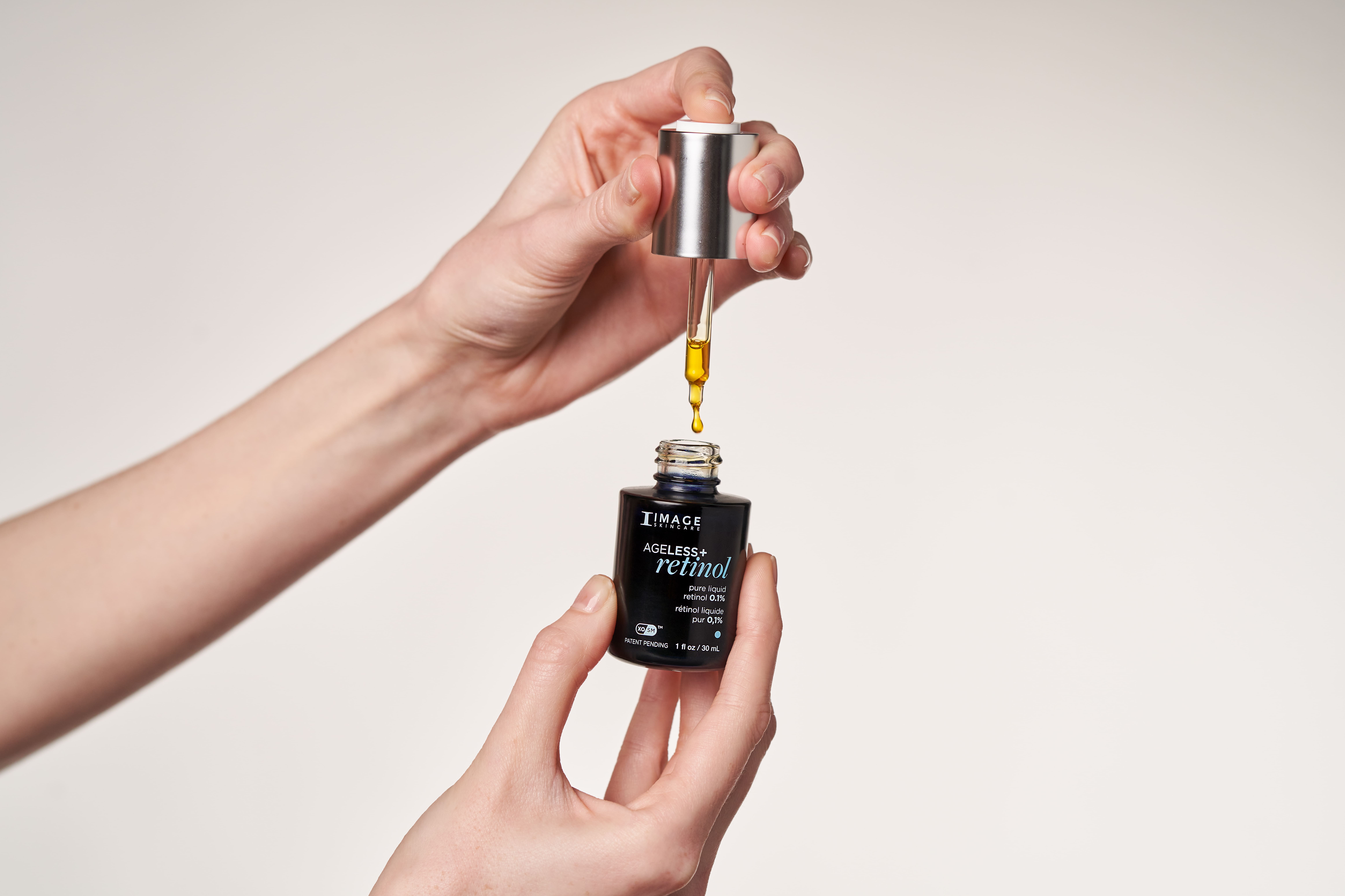 Retinol Cho Da Nhạy Cảm: Chọn Đúng Để Hạn Chế Kích Ứng