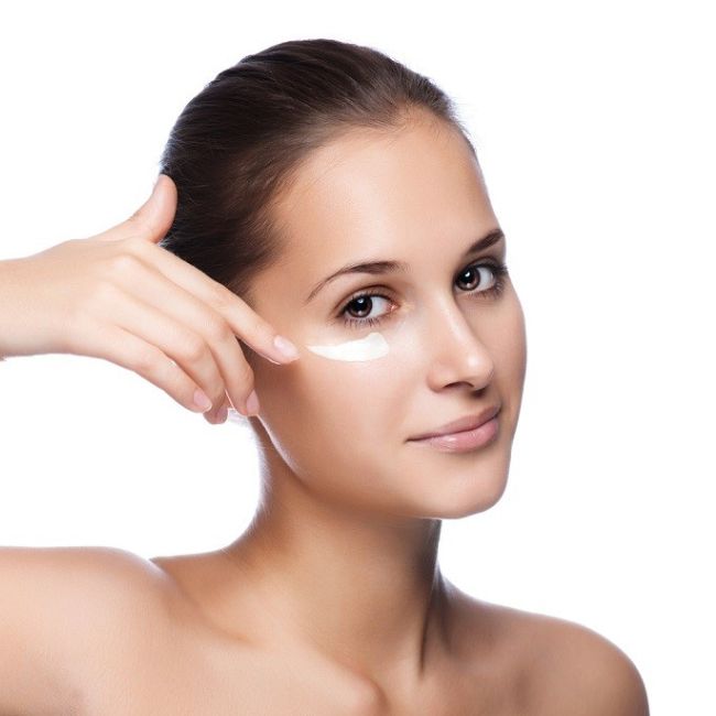 Tại sao dùng kem dưỡng da vùng mắt? Review kem mắt IMAGE Skincare