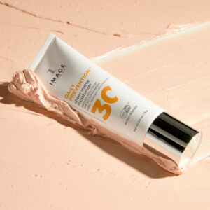 DAILY PREVENTION sheer matte moisturizer SPF 30