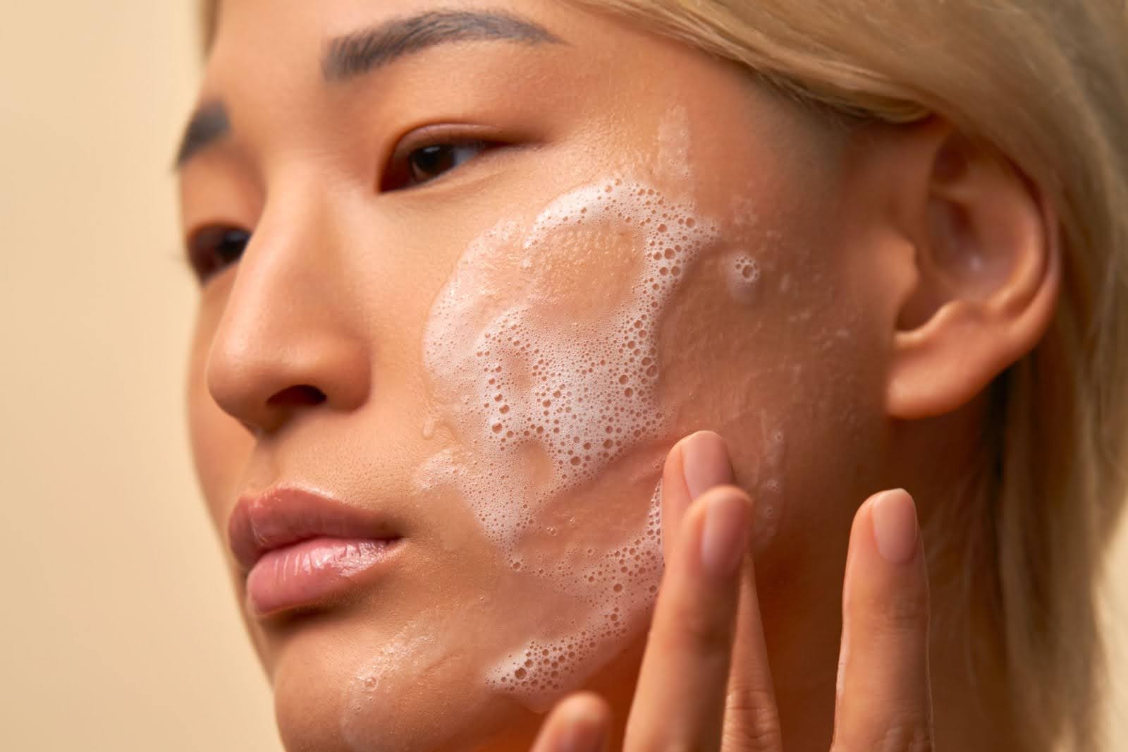 Làm sạch da dịu nhẹ